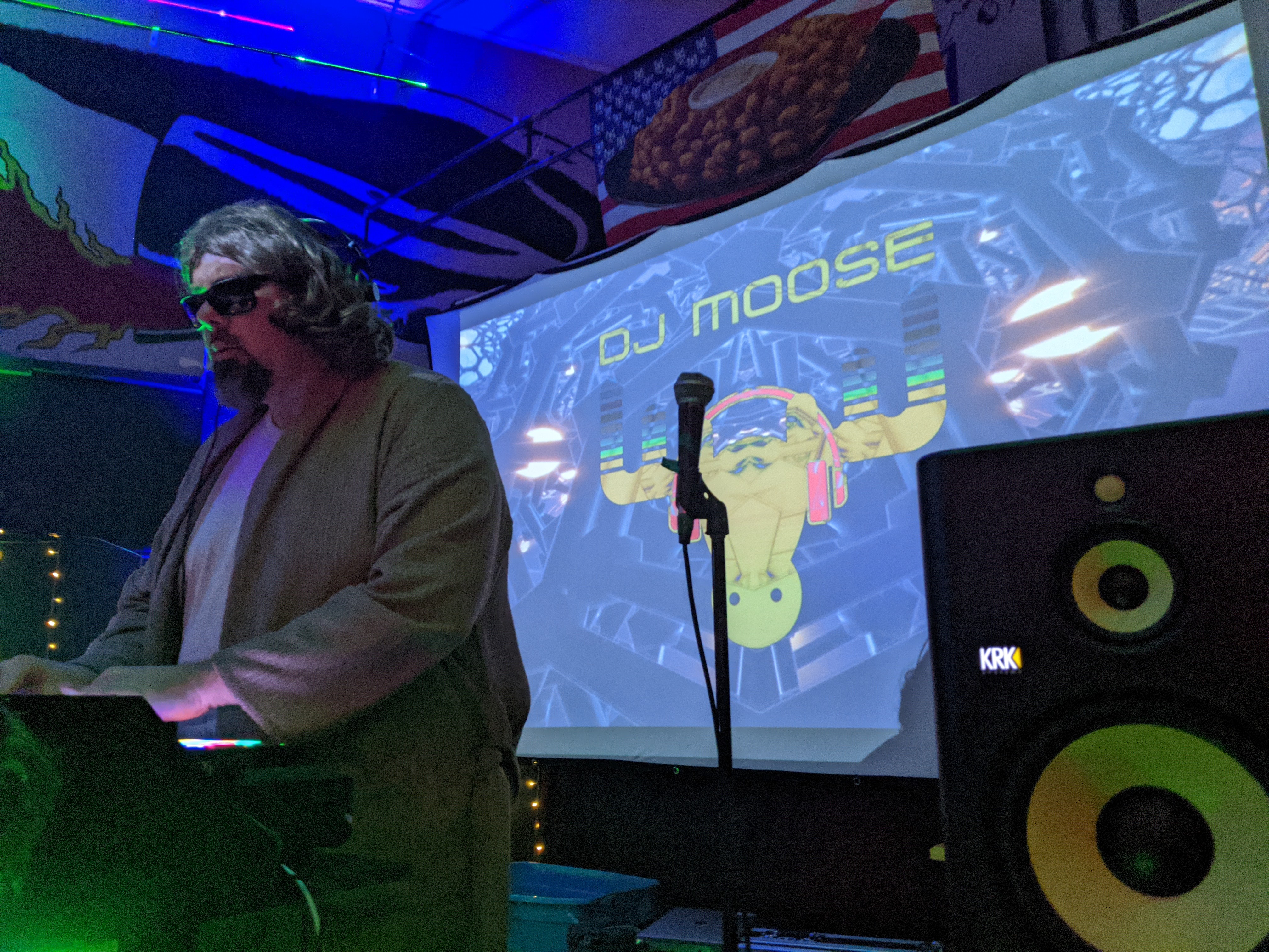 DJ Performance